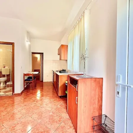 公寓 Spacious In 1 Bedroom