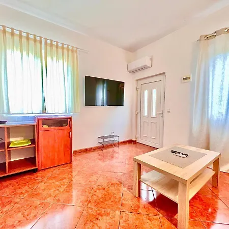公寓 Spacious In 1 Bedroom *