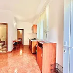 Apartman Spacious In 1 Bedroom
