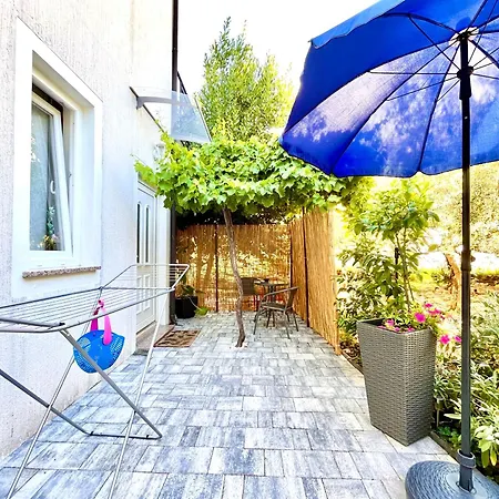 Spacious In 1 Bedroom Apartman