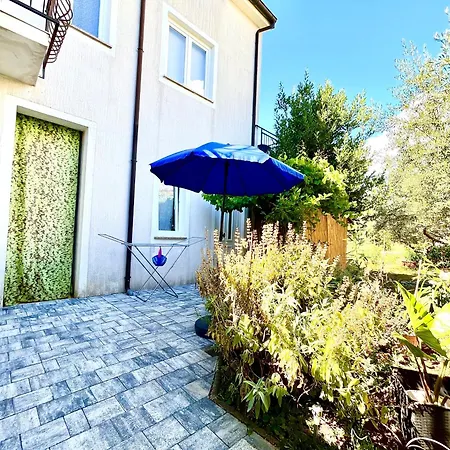 Spacious In 1 Bedroom Apartman Porec